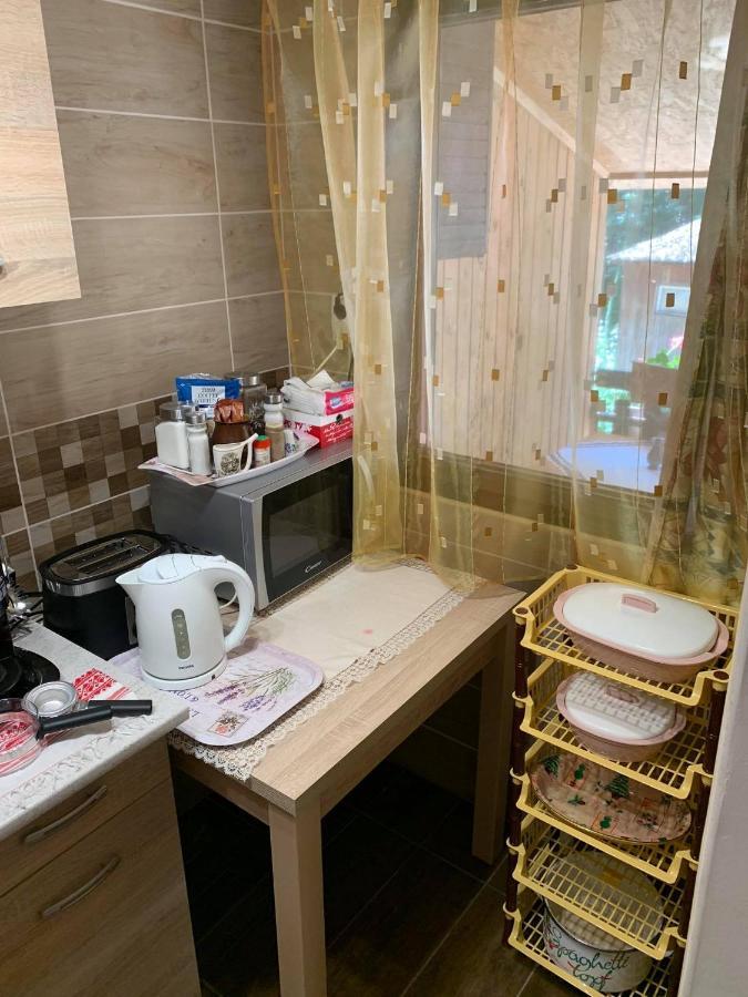 Fuege-Fa-Haz Vasarosnameny - Gergelyiugornya Lägenhet Exteriör bild